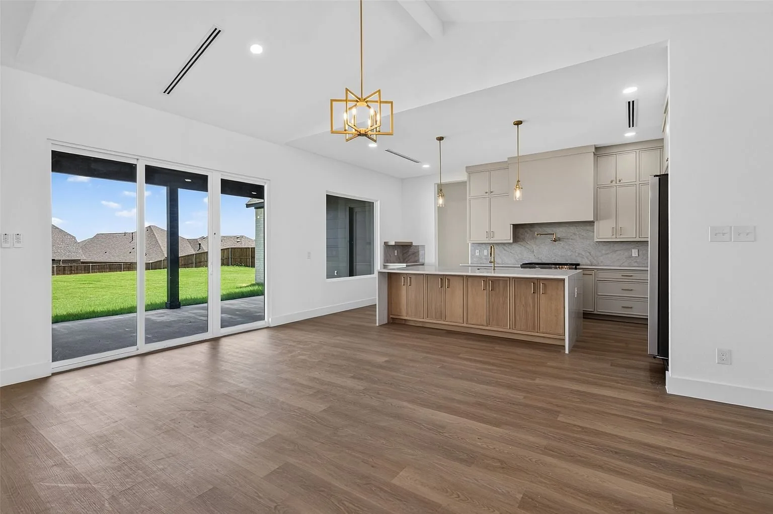 Devonshire North Residence - Image 7